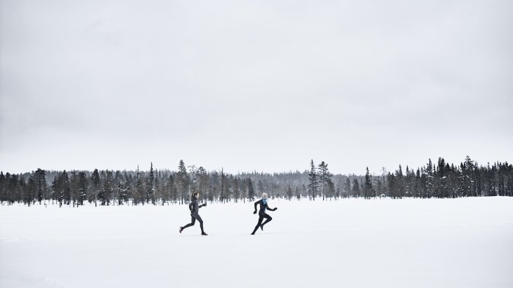 Quelle: ICEBUG Jeden Tag ein bisschen Outdoor – ICEBUG möchte den Alltag gesünder und aktiver gestalten und entwickelt Schuhe, die es allen Menschen ermöglichen, die Natur während aller Jahreszeiten zu erkunden. Egal ob bei extremen Trailruns oder auf gemütlichen Winterspaziergängen.