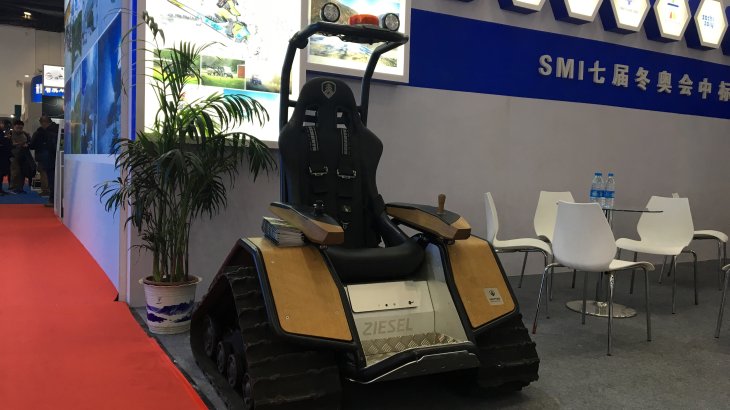 Defintely for grown-ups is the Ziesel. Shown at the ALPITEC CHINA this track vehicle handles even the roughest terrain