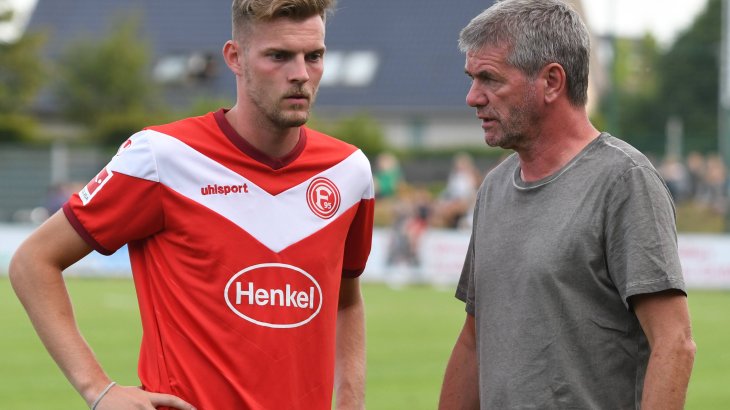 Quelle: Imago Neu dabei ist in dieser Saison Fortuna Düsseldorf, das zudem mit einem neuen Hauptsponsor auftritt. Bis 2020 unterstützt die Fortunen Henkel als Brustsponsor - mit etwa 3 Millionen Euro jährlich.
