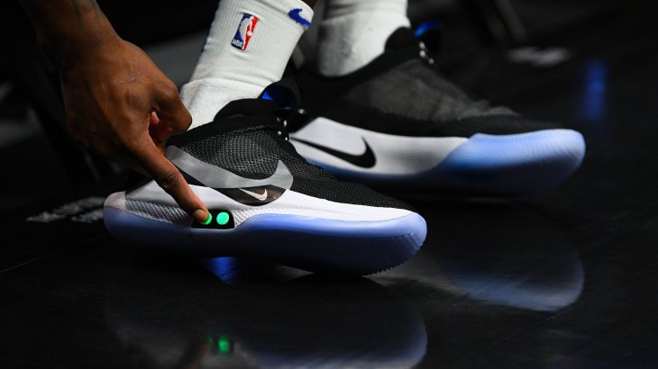 Credit: Imago 1. Nike: 274 million followers Nike Instagram account has an impressive 274 million followers, making it the third largest corporate account after the in-house account of Instagram and National Geographic. “Nikefootball” adds another 45.4 million followers, “nikesportswear” has 7.8 million followers. Impressive figures from the US sporting goods manufacturer, which also has Cristiano Ronaldo, the most popular sportsman at Instagram, as its advertising face. The two have found each other.
