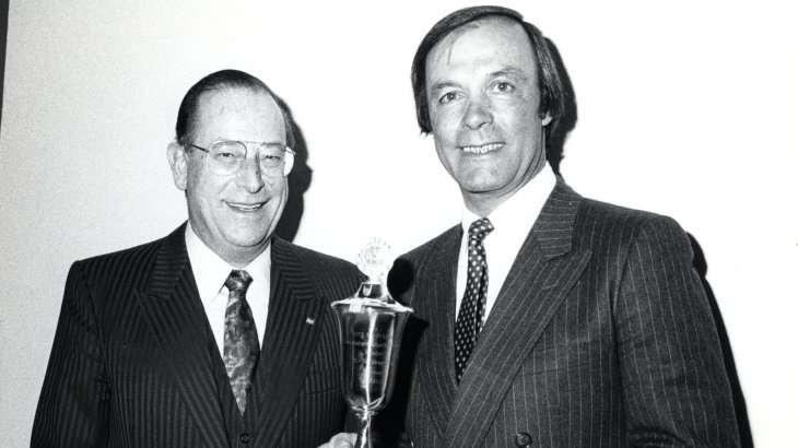 In 1985, Austria's probably most famous ski racer Toni Sailer (*1935 † August 24, 2009) received an ISPO trophy. Toni Sailer (r.) was not only the winner of three Olympic gold medals, won at the 1956 Winter Olympics in Cortina D'Ampezzo, and seven world championship titles, but also an actor and singer. The premium sports brand Toni Sailer, founded in 2004, is named after him.