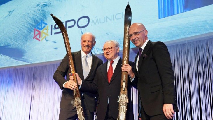 2012 wurde Willy Bogner für sein Lebenswerk mit dem ISPO Pokal ausgezeichnet. Bogner gehörte in den 60er Jahren zu den besten deutschen Skirennfahrern und fuhr unter anderem fünf deutsche Meisterschaftstitel ein. Bekannt wurde er auch als Filmemacher unter anderem mit seinem Sport-Film „Fire + Ice“ (1986), der mit dem Bambi und dem Bayerischen Filmpreis ausgezeichnet wurde. 1977 übernahm Willy Bogner die Premium-Bekleidungsfirma seines Vaters Willy Bogner Senior, die bis heute auch die deutsche Mannschaft b