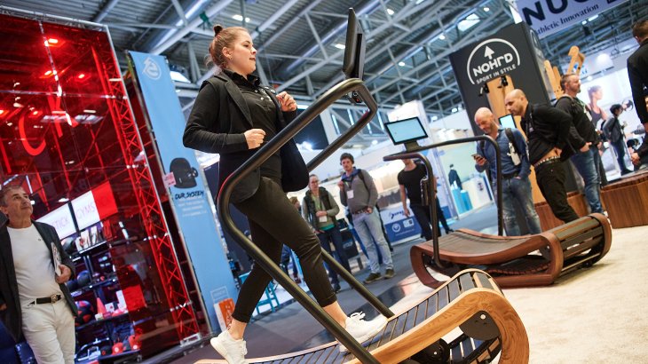 Fitnessgeräte aus Holz von Nohrd auf der ISPO Munich 2020