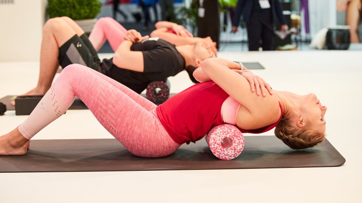 Blackroll meets Yoga mit Sinah Diepold auf der ISPO Munich 2020 Blackroll meets Yoga mit Sinah Diepold auf der ISPO Munich 2020
