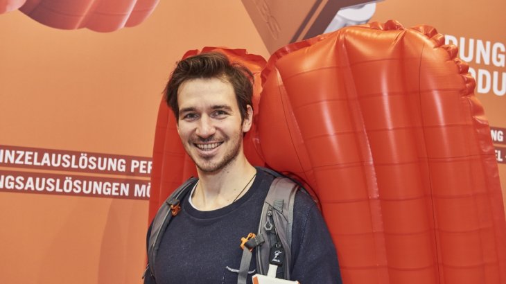 Even before the end of his professional career, Neureuther also entered the sports business: in 2018 he became a partner in the avalanche backpack manufacturer ABS, whose CEO Stefan Mohr is the son of Neureuther's godfather.