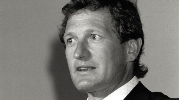 mb-151118-1992 Franz Klammer2-3 Franz Klammer bei einer Ansprache.