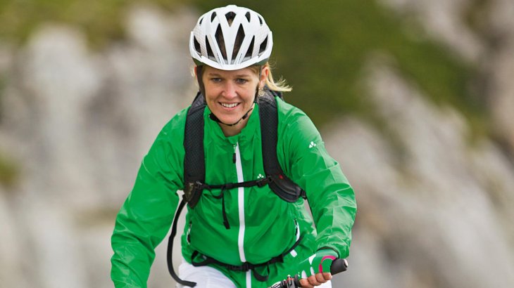 mb-151130-Antje_von_Dewitz_vaude_19-1 Antje von Dewitz auf dem Mountainbike.