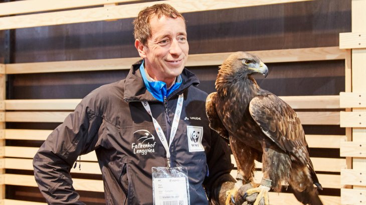 mb-Adler-Sky-2 Bekanntester Vogel der Sportbranche: Drohnen-Adler Sky auf der ISPO MUNICH 2016