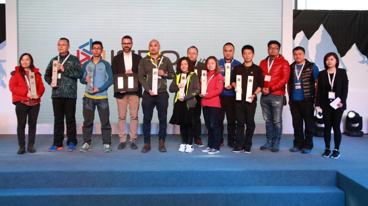 mb-ISPO-BEIJING-20 Und was darf natürlich nicht fehlen? Na klar, das Gruppenfoto mit allen Siegern...