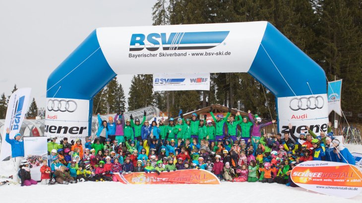 mb-Schiffelmann_3 Gruppenfoto nach einem tollen Tag im Schnee beim "Schneekristall Tag"