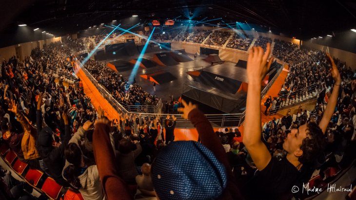 mb-en-FISE-4 If the FISE World Series comes in a hall the people will be crazy cause of the great stunts.