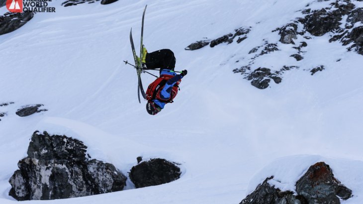 mb-FWT-3 Wo sich andere kaum runter trauen, springen die Freerider mit Saltos und Schrauben über gefährliche Felsvorsprünge.