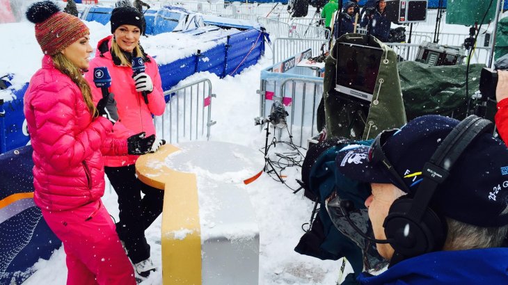 mb-en-Riesch-ARD-2 Like it used to be, but completely different: Höfl-Riesch doesn't stand in front of the camera for an interview with ARD, but as a sports expert next to presenter Julia Scharf.