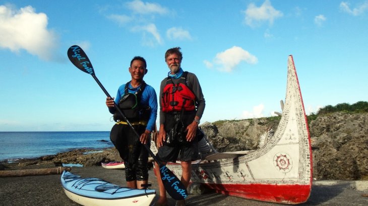mb-160503-Kayak Nigel Foster (r.) on Orchid Island near Taiwan.