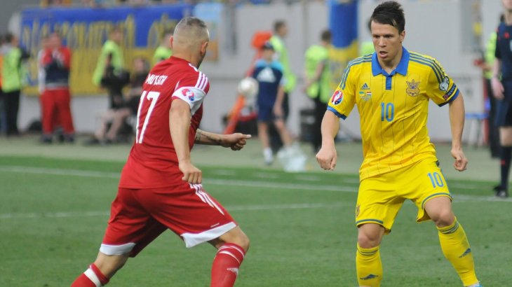 mb-EM-Trikot-21 Das ukrainische Team läuft bei der EM in Frankreich in gelben Trikots von Adidas auf.