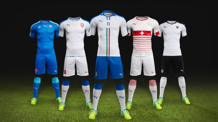 mb-EM-Trikot-26 Puma designte für fünf EM-Teilnehmer die Trikots. Das Auswärtsdress von Italien (Mitte) gehört zu den schönsten.