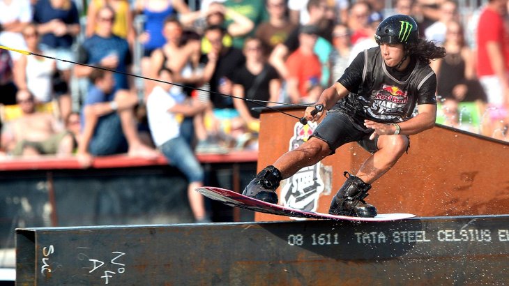 mb-en-daniel-grant-wakeboard Daniel Grant is no older than 18, but at age 14 had already won his first international title: a first-class wakeboarder. Nickname: Turtle.