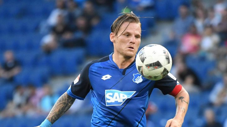 mb-160825-trikot-hoffenheim-polanski SAP und 1899 Hoffenheim machen bis 2020 gemeinsame Sache. Das Trikot-Sponsoring kostet 5 Mio. Euro jährlich.