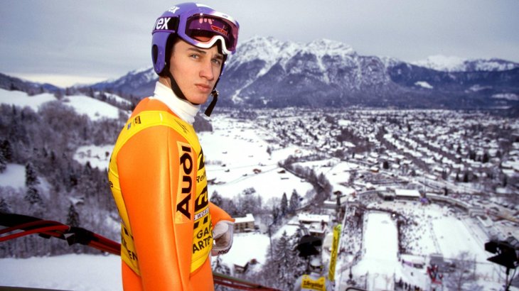 mb-161223-imago00204212h Martin Schmitt wurde 2002 mit dem Team Olympiasieger in Salt Lake City. Zudem gewann er zweimal den Gesamtweltcup und wurde einmal Weltmeister im Skifliegen.
