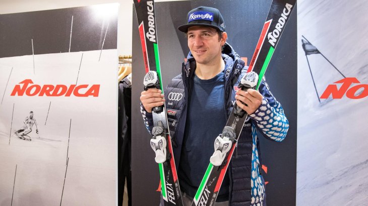 mb-170118-ski Ski: Nordica Dobermann SL WC Plate (Slalom) and Dobermann GS WC Dept. Plate (giant slalom), each 900 Euro.