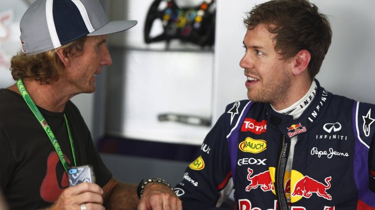 Als Autonarr ist Robby Naish ein Fan der Formel 1 und von Sebastian Vettel.