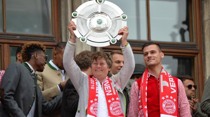 Karin Danner ist die Macherin bei den Bayern. Seit den 1970er Jahren ist sie zunächst als Spielerin, dann als Funktionärin im Verein tätig.