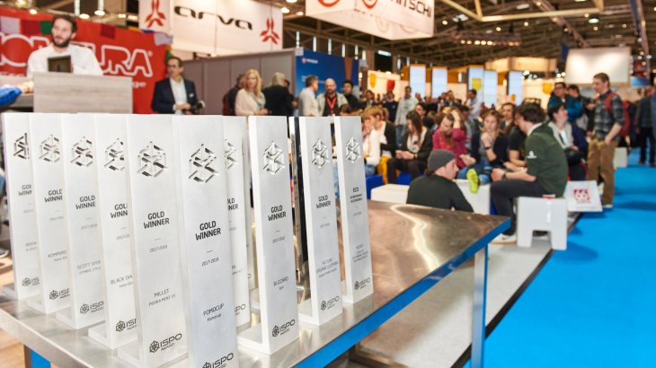mb-170205-ispo-munich-2017-jf-0520 Hotly coveted: The ISPO AWARD trophies.