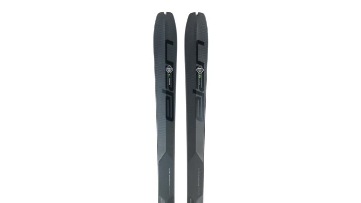 mb-170202-IA17_404-Elan Die Ibex 84 Carbon XLT von Elan sind GOLD WINNER. Integrierte Carbonstangen garantieren kraftvollen Rebound, während die Carbon PowerShell für Torsionssteifigkeit sorgt.