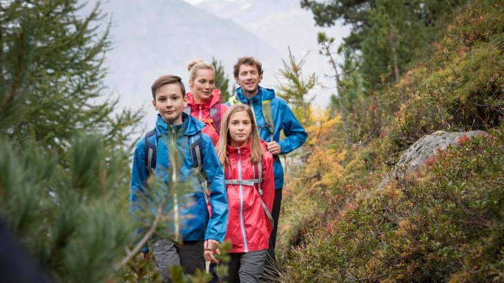 mb-170618-Intersport_Outdoor_Familie_3 Family and especially children offer great potential as target groups to the outdoor-industry.