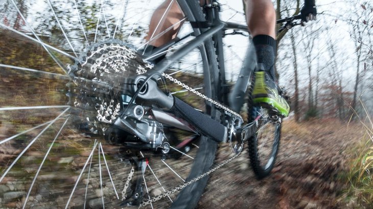 mb-170727-Galeriebild5_Robert Niedring Wer seinem Körper lange, kräftezehrende Biketouren abverlangt, kann durch vorherige Magnesiumzufuhr den Muskelkater in die Schranken weisen.