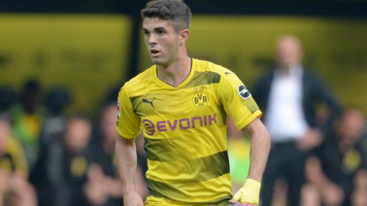 mb-170829-imago29677915h Stromriese Evonik bleibt Brustsponsor von Borussia Dortmund. Auf den Ärmeln wirbt bis 2022 Opel.