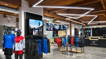 Eine perfekte Mischung aus Bergsport-Enthusiasmus und Urbanität: der neue Arc’Teryx Flagship Store in Vancouver.