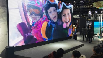The inofficial award for the biggest LCD-screen goes definitely to Toread. The screen at the booth of the Chinesese outdoor company is bigger than some of the other booths in total.