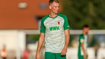 3 bis 4,5 Millionen Euro zahlt die WWK Versicherungsgruppe dem FC Augsburg als Brustsponsor im Jahr.