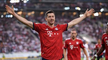 Platz 2: Der FC Bayern muss sich nur einem Klub im Ranking der reichsten Clubs geschlagen geben.