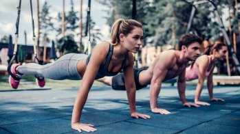 Trend 3, Gruppen: Fitness wird durch Communities und Apps auch mehr zum Mannschaftssport, was vielen deutlich mehr Spaß macht als Einzeltraining im Studio.
