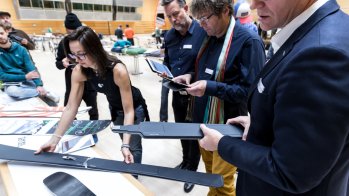 Die ISPO Brandnew Jury beim Testen der Produkte