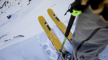 Mit der Freeride-Linie Mindbender besinnt sich K2 auf seine Freeride-Wurzeln.