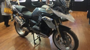 Motorräder mögen nicht die sportlichste und umweltschonendste Variante sein, um von einem Ort zum anderen zu kommen – aber Spaß machen sie dennoch.