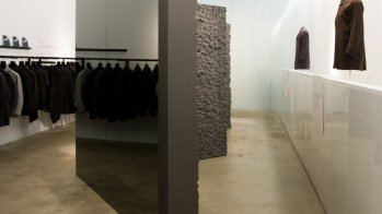 Arc’Teryx Veilance: Eröffnung im Oktober 2016 in New York, USA. Der Pop-up Store in New York besteht bis zum 7. Januar und ist der erste Store der modischen Linie von Arc’Teryx überhaupt. 
