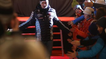 Skiing jacket: Bogner Lightweight-Daunenjacke Jules, 699 Euro. 