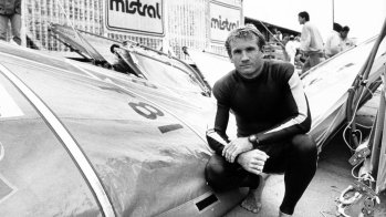 Von 1983 bis 1987 gewann Robby Naish die Gesamtweltmeisterschaft.