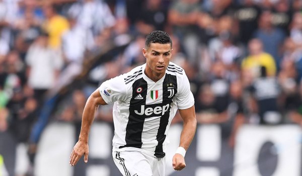 Platz 4: Juventus Turin ist der Aufsteiger des Jahres. Ronaldos neuer Club konnte seinen Gewinn vom Vorjahr verzehnfachen!