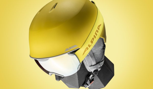 The Alpina Maroi is a compact freeride helmet that combines modern design with maximum wearing comfort.