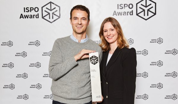 Credit: Messe München GmbH Und das Product of the Year im Bereich Teamsports gewinnt... Select Sport aus Dänemark. Für einen schlauen Handball mit Chip.