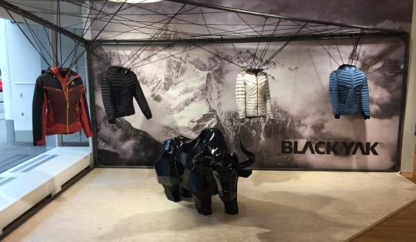 The customers and retailers feedback is important for the development of BLACKYAKs products. 