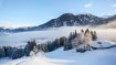 Aufgrund seiner absoluten Schneesicherheit und seiner guten Infrastruktur für Tourengeher ist das Kitzsteinhorn (3203 m) in der Tourismusregion Zell am See das wohl bekannteste Skigebiet für Pistenskitouren im Salzburger Land.