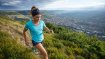 Trend 4, Trailrunning ist gekommen, um zu bleiben: Das Naturerlebnis ist für einen Großteil der Läufer wichtiger als messbare Ergebnisse (laut Salomon ist das bei 72 Prozent der Läufer der Fall). Abseits der gepflasterten Wege bietet Trail Running genau das: Abseits vom Lärm der Stadt liefert die freie Natur auf Trampelpfaden das abwechslungsreiche und anspruchsvolle Ambiente für ein echtes Lauferlebnis.