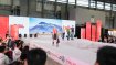 The clothes of the models at the fashion show could be bought directly in the ISPO Tmall Shop with one click.