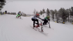 Traurig über das Ende der Bike-Saison? Dann verschafft das Hillstrike REV-17 Abhilfe. Das Fahrrad auf drei Skiern bietet dank einer Lenkung wie beim Carving und flexible Federung perfekte Kontrolle und Komfort. Und wahnsinnig schnell ist das Snowbike auch noch: Der derzeitige Geschwindigkeitsrekord des Hillstrikes liegt bei 118 km/h.